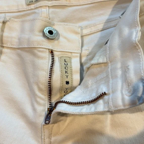 Lucky Brand White Sweet Straight Leg Jeans Classic Style 6/28 - Picture 2 of 8